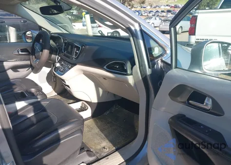 2020 Chrysler Pacifica Touring L from USA, damaged, VIN 2C4RC1BG8LR130505